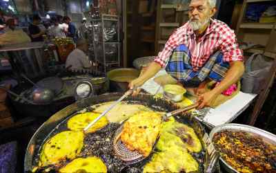 Indian Street Food Tour in Mumbai, India | Street Food in India BEST Curry